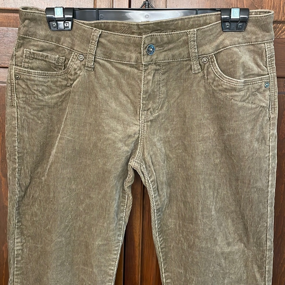Delia’s Brown Corduroy Pants